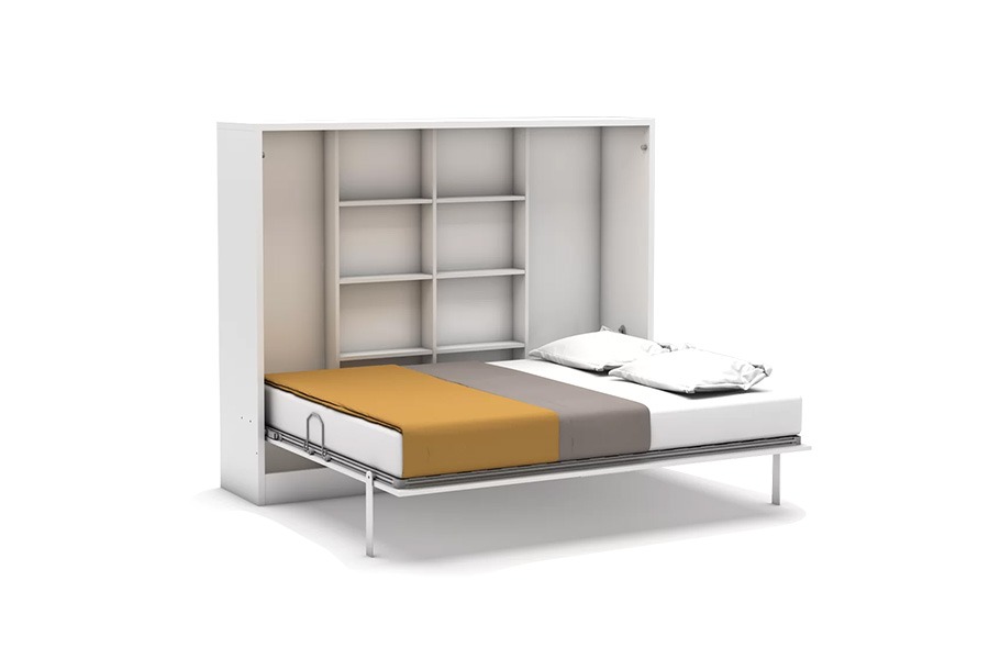 Horizontaal opklapbed opengeklapt met wit kastframe en ingebouwde vakken, inclusief matras en kussens