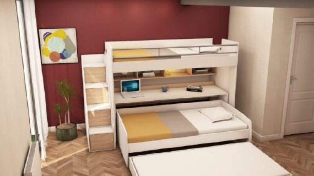 Moderne stapelbedconstructie met geïntegreerd bureau en opbergruimte in stijlvolle slaapkamer